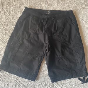 Calvin Klein Women’s Pull On Black Cargo Short XL